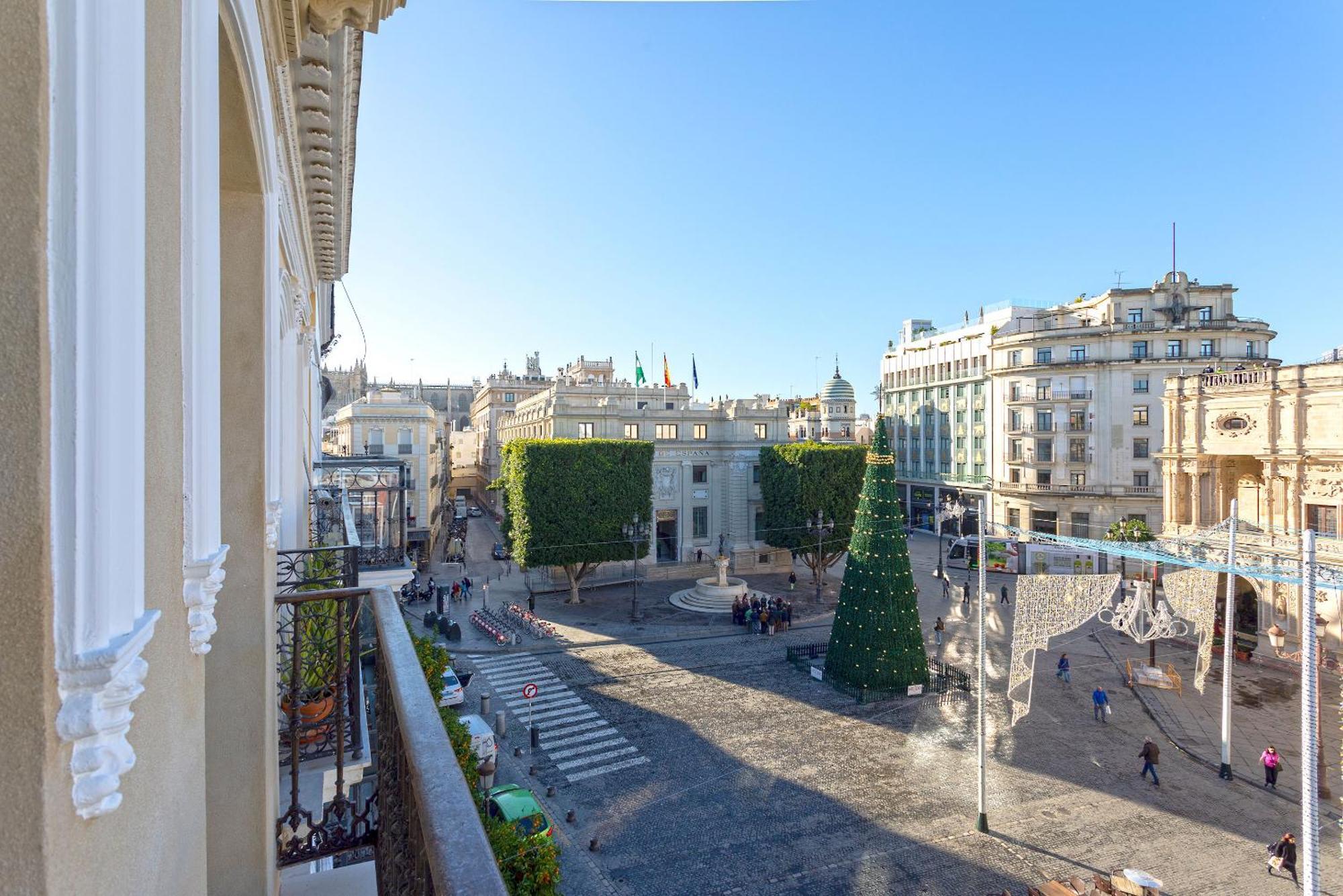 Genteel Home San Francisco Suites Seville Exterior photo