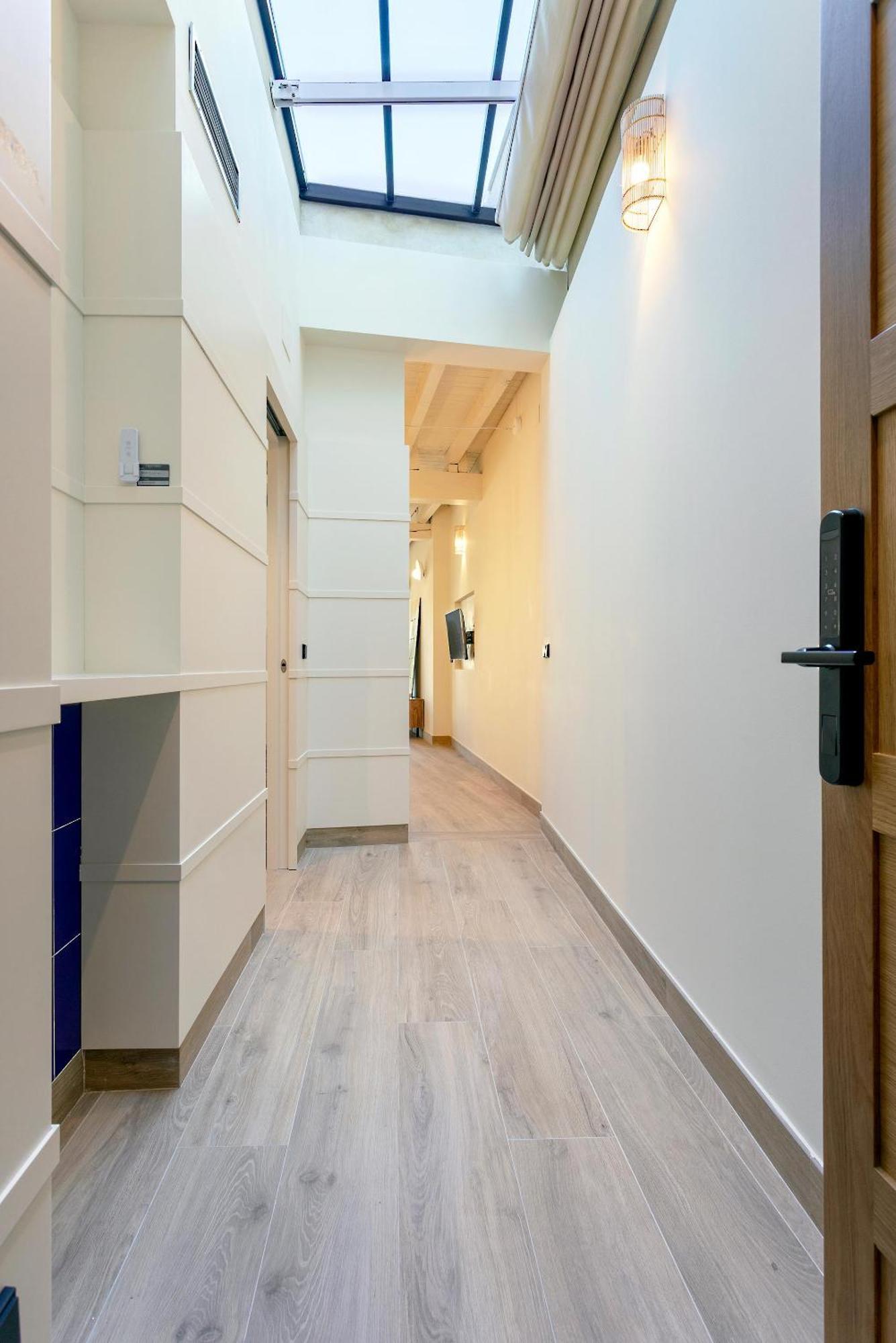 Genteel Home San Francisco Suites Seville Exterior photo