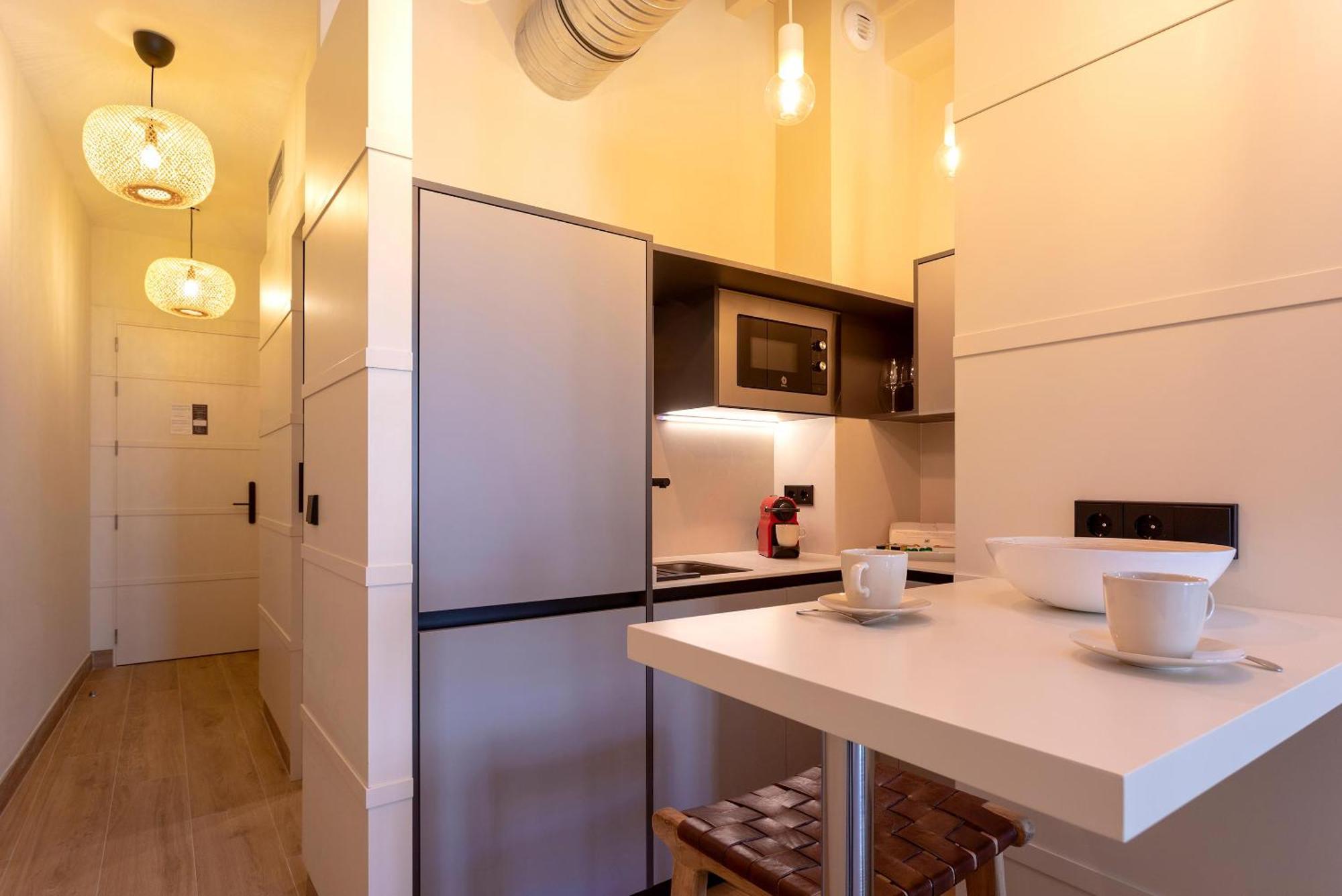 Genteel Home San Francisco Suites Seville Exterior photo