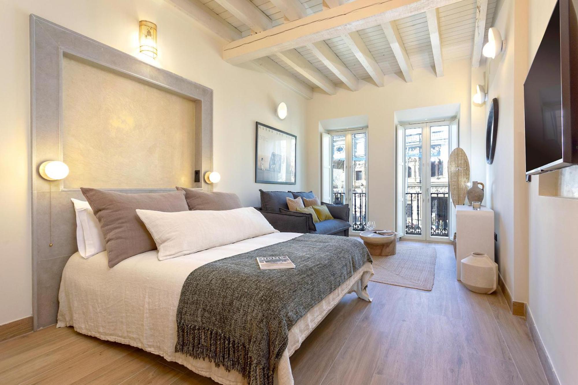Genteel Home San Francisco Suites Seville Exterior photo