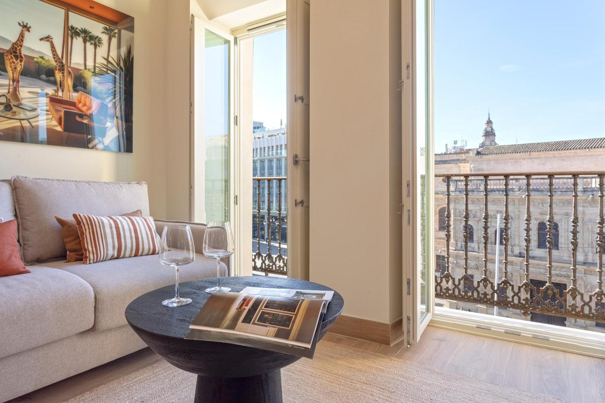 Genteel Home San Francisco Suites Seville Exterior photo
